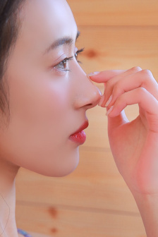 《不戴套的瑜伽教练3》电影在线观看